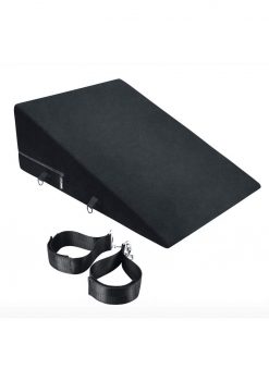 Whipsmart Try-Angle Cushion - Black